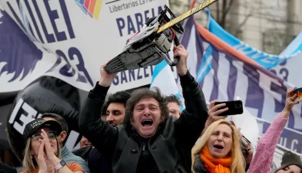 ar-milei-y-motosierra-750x430-1